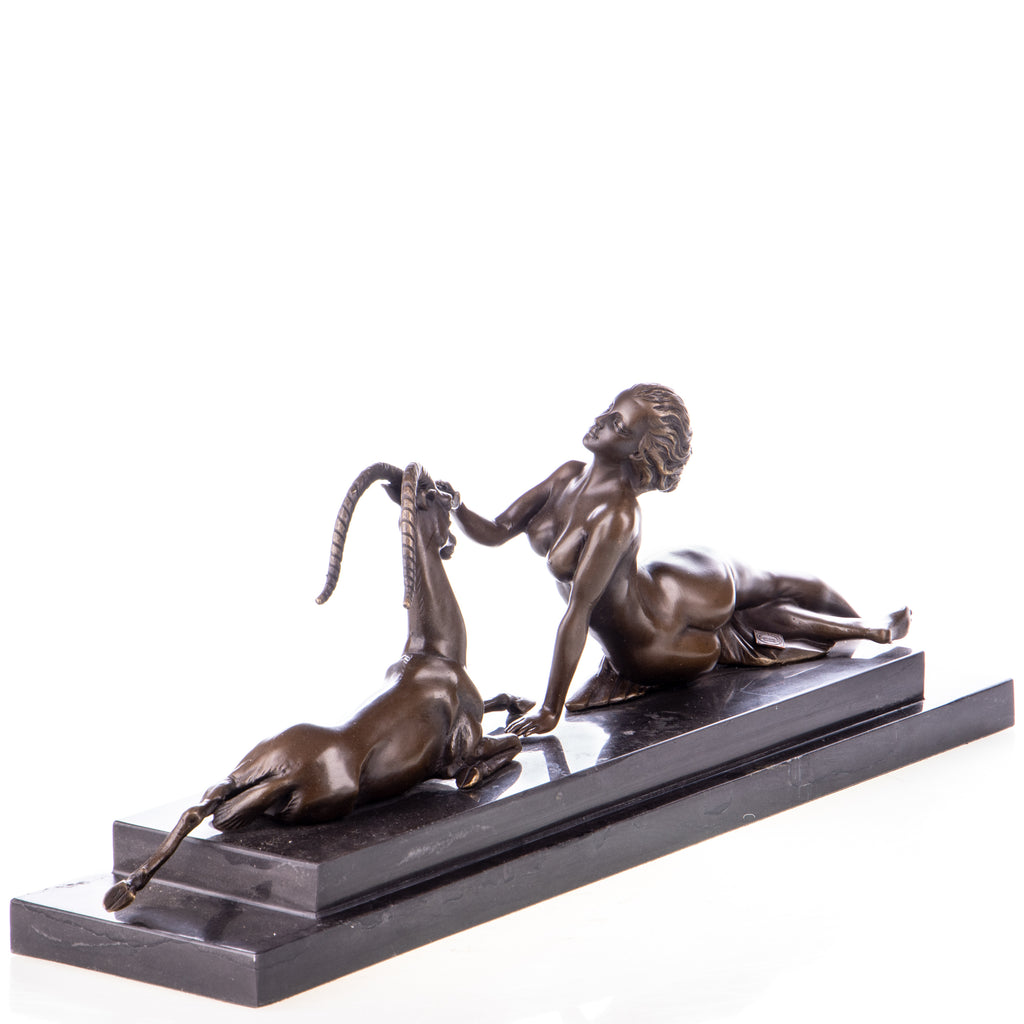 Bronze Skulptur Frau mit Gazelle - signierte Art déco Figur auf Marmorsockel