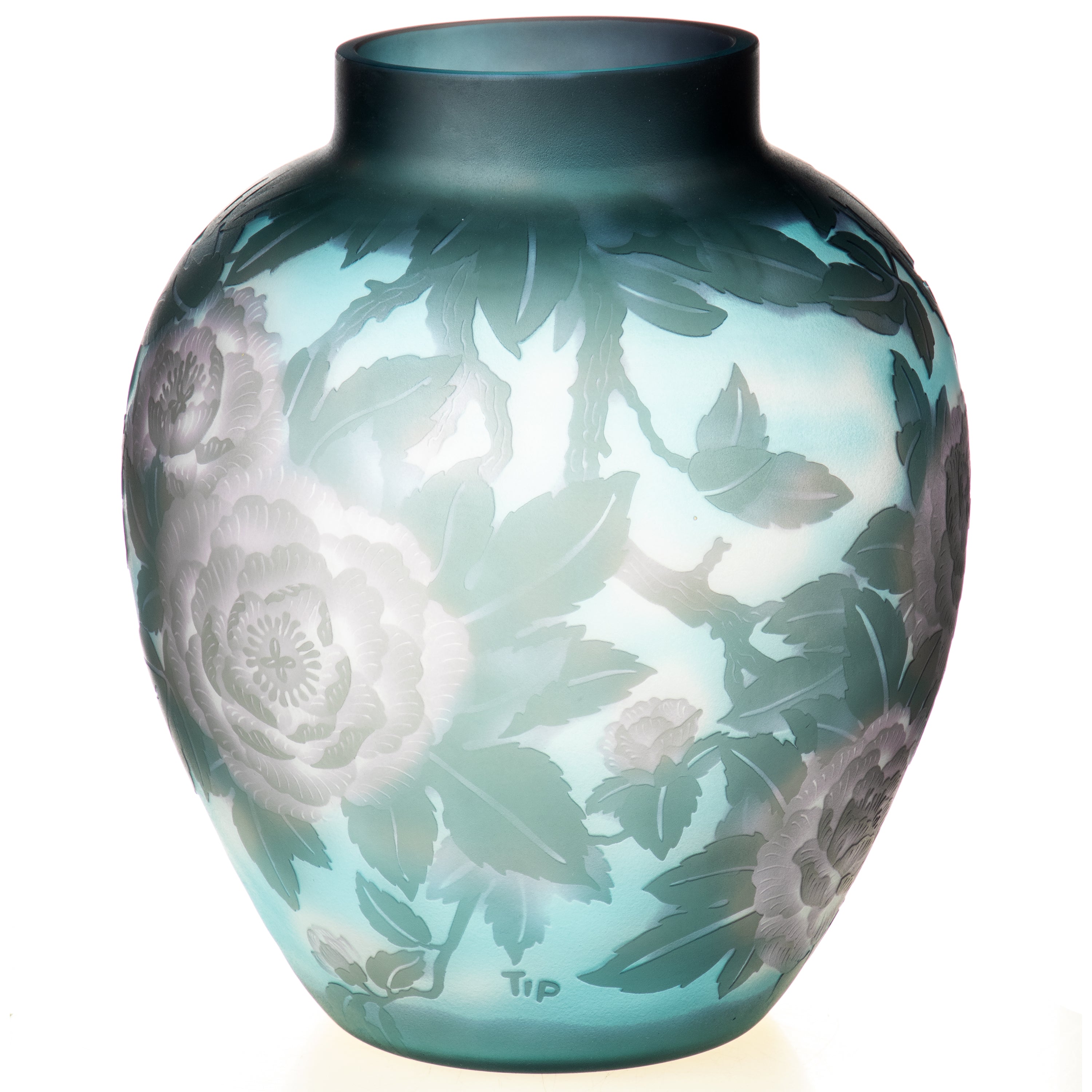 Vase im Gallé Stil aus Cameo Glas - florale Motive & Schmetterling im Jugendstil