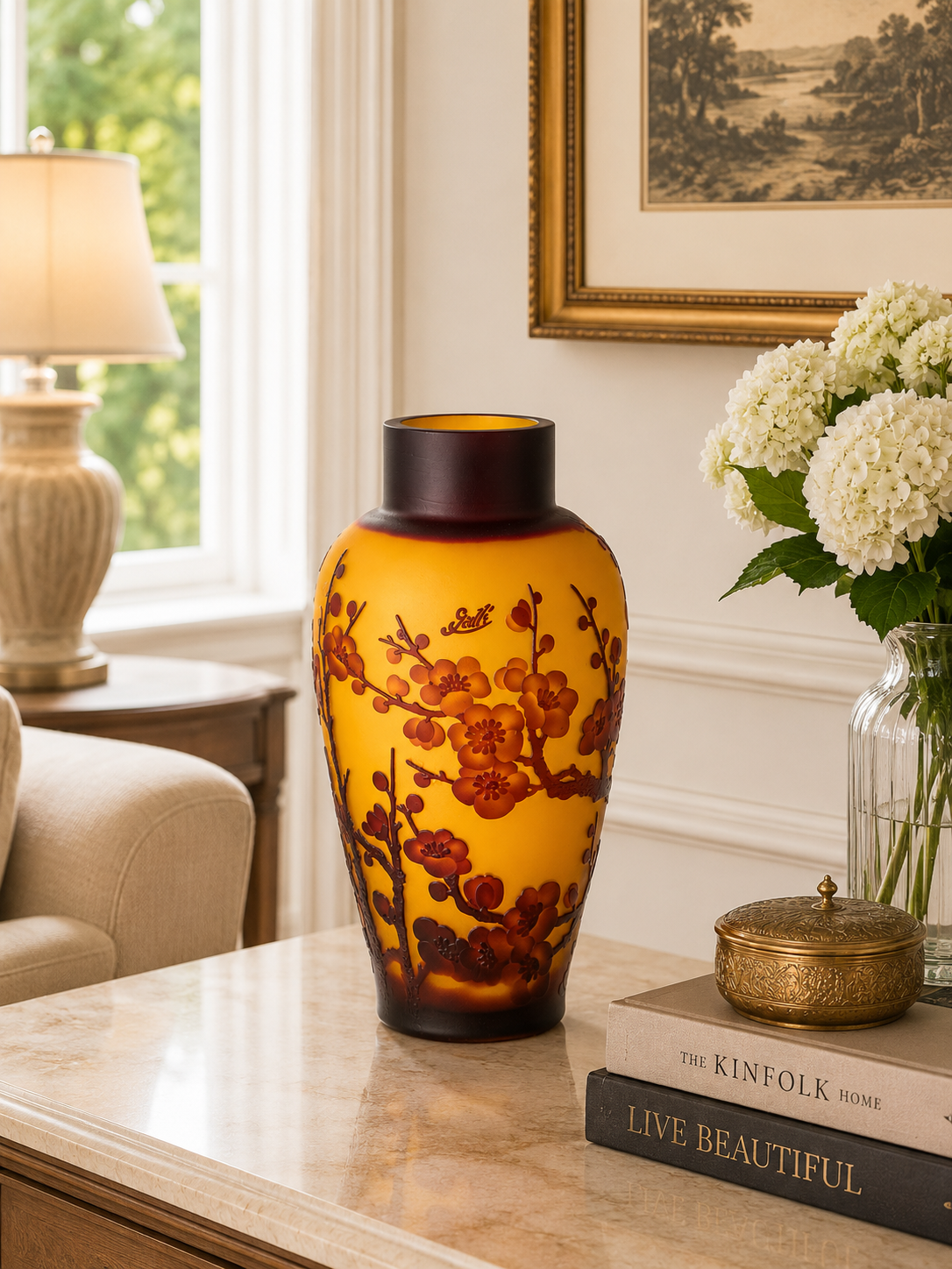 Vase im Gallé Stil aus Cameo Glas - Blütenzweige Motiv im Jugendstil
