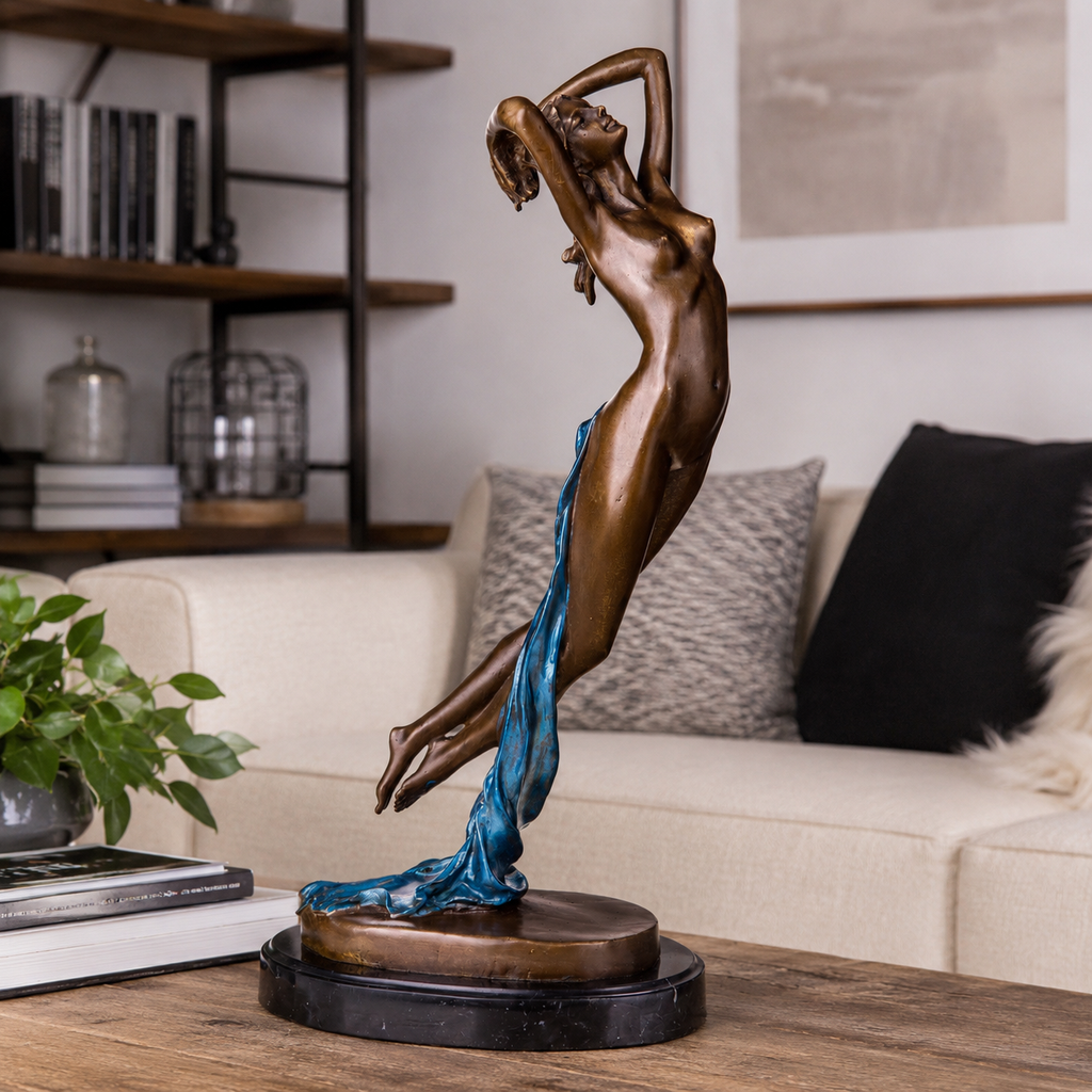 Bronze Skulptur weiblicher Akt – signierte Aktfigur einer Frau auf Marmorsockel