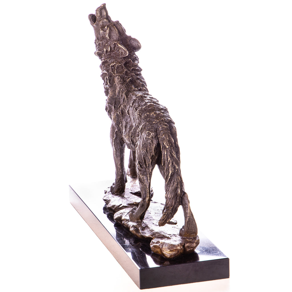 Bronze Skulptur heulender Wolf nach A. L. Barye – Tierfigur auf Marmorsockel