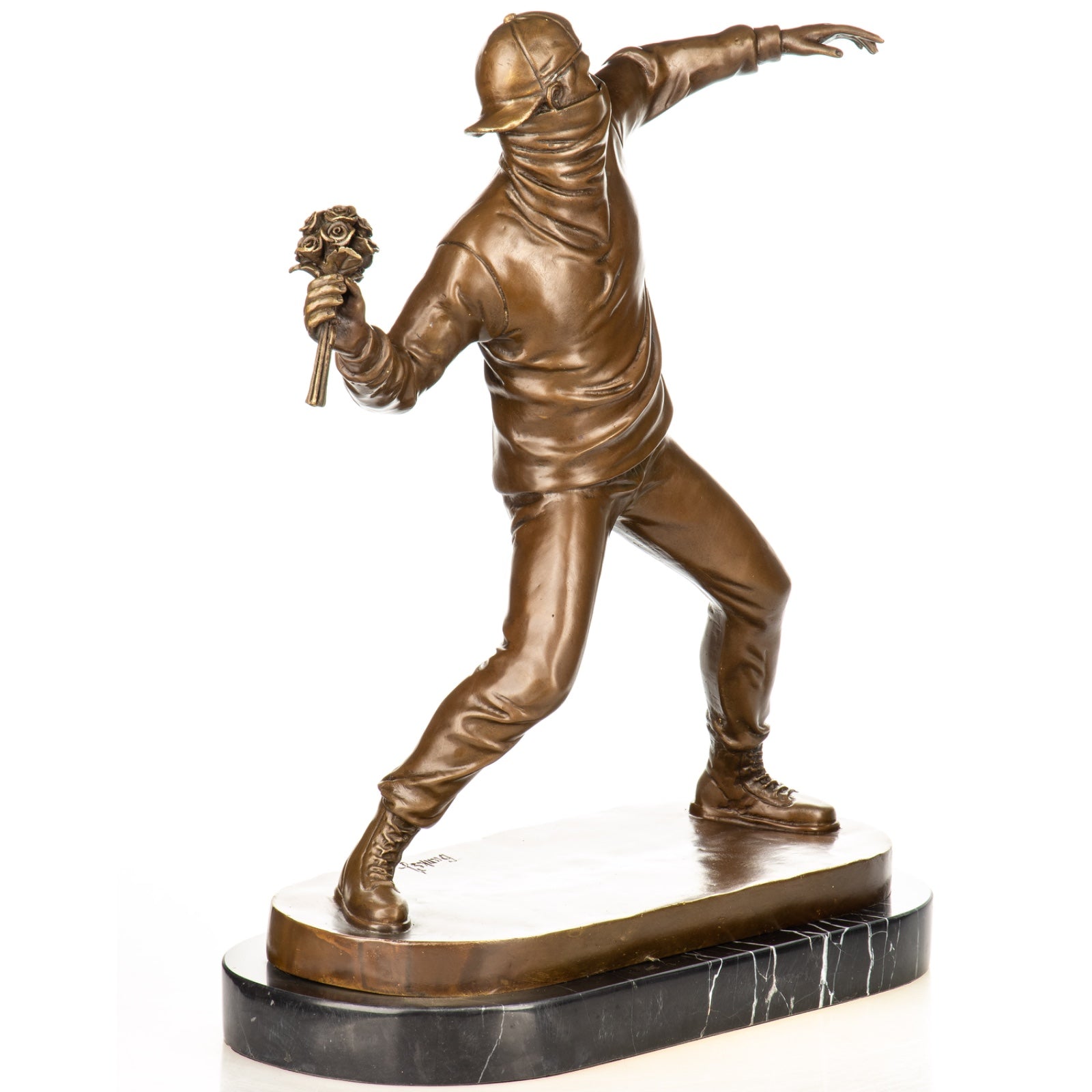 Bronze Skulptur Flower Thrower nach Banksy - signierte Street Art auf Marmorsockel