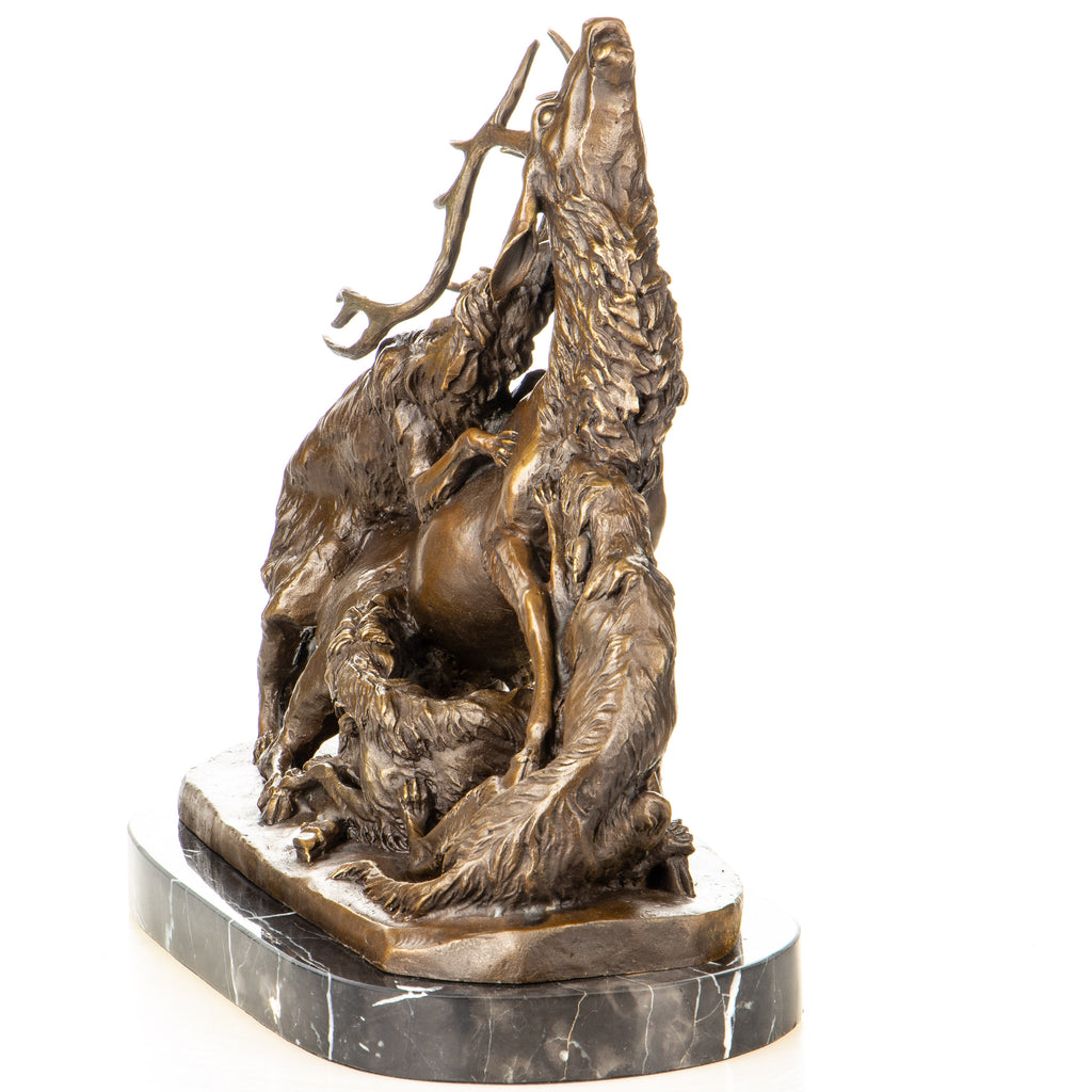 Bronze Skulptur Hirsch im Kampf mit Jagdhunden – Tierfigur auf Marmorsockel