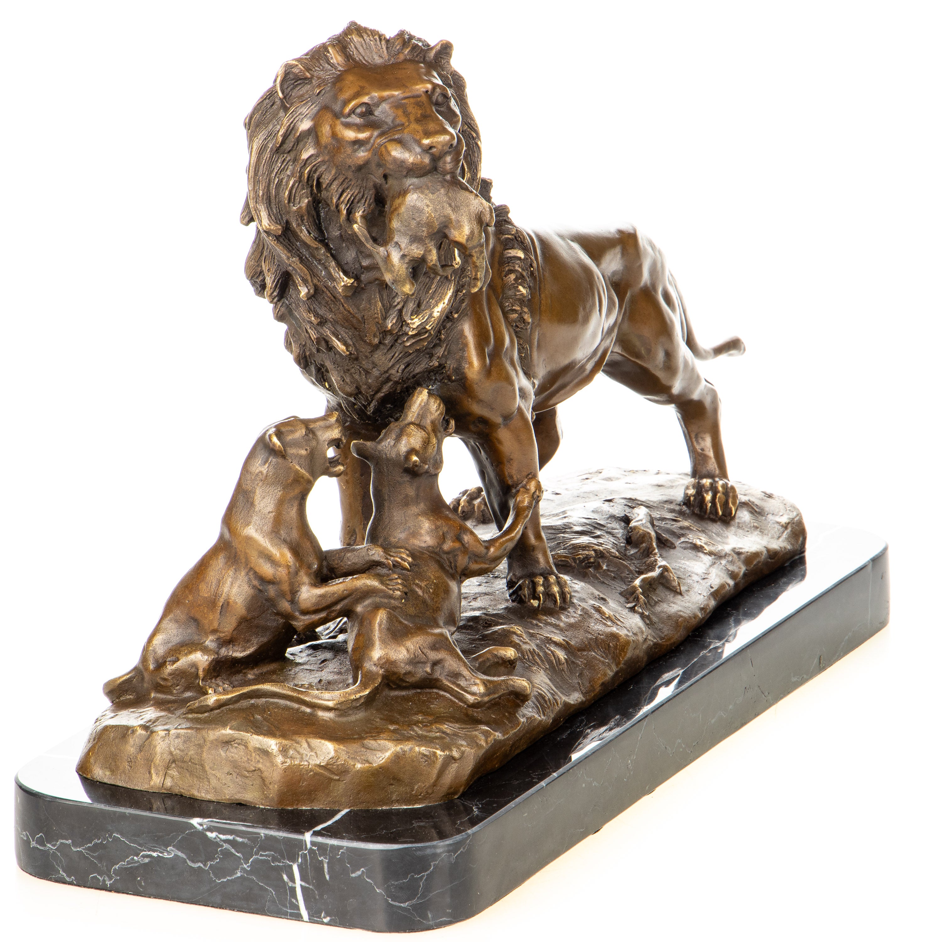 Bronze Skulptur Löwenfamilie beim Beutezug – Tierfigur auf Marmorsockel
