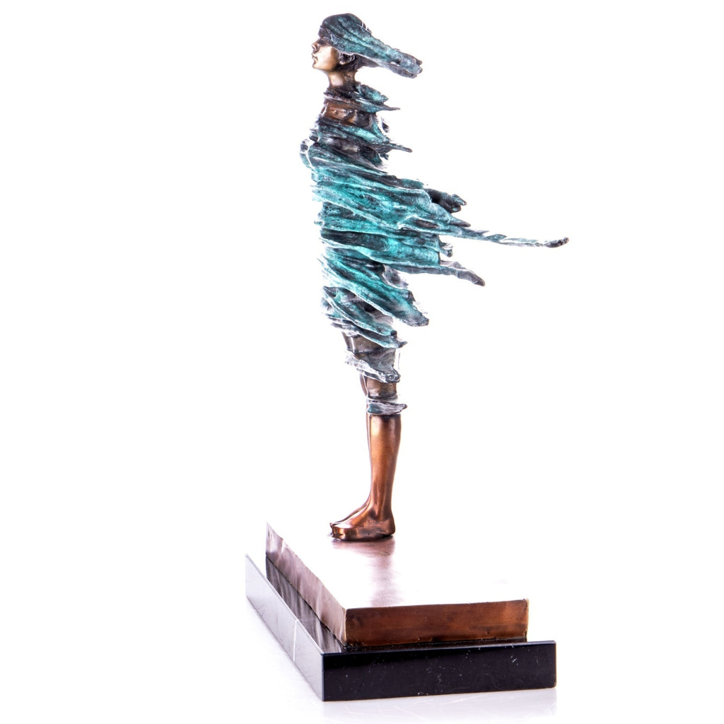 Moderne Bronze Skulptur Frau im Wind nach Dali – Kunstfigur auf Marmorsockel