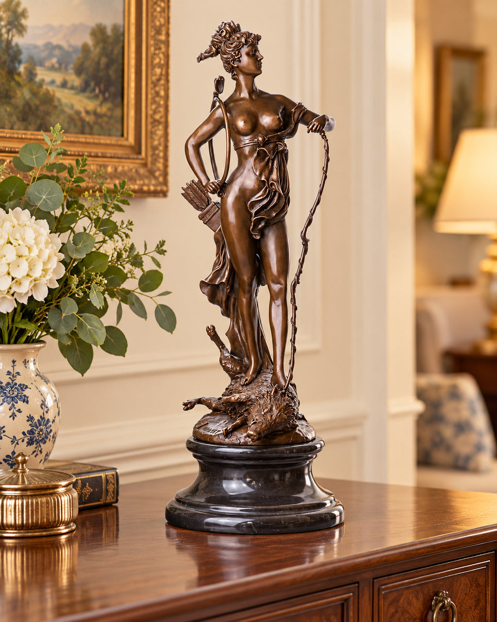 Bronze Skulptur Göttin Diana mit Bogen auf Marmorsockel - signiert 49 cm