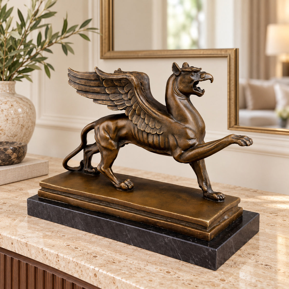 Bronze Skulptur Greif auf Marmorsockel - signierte Mythologie Figur