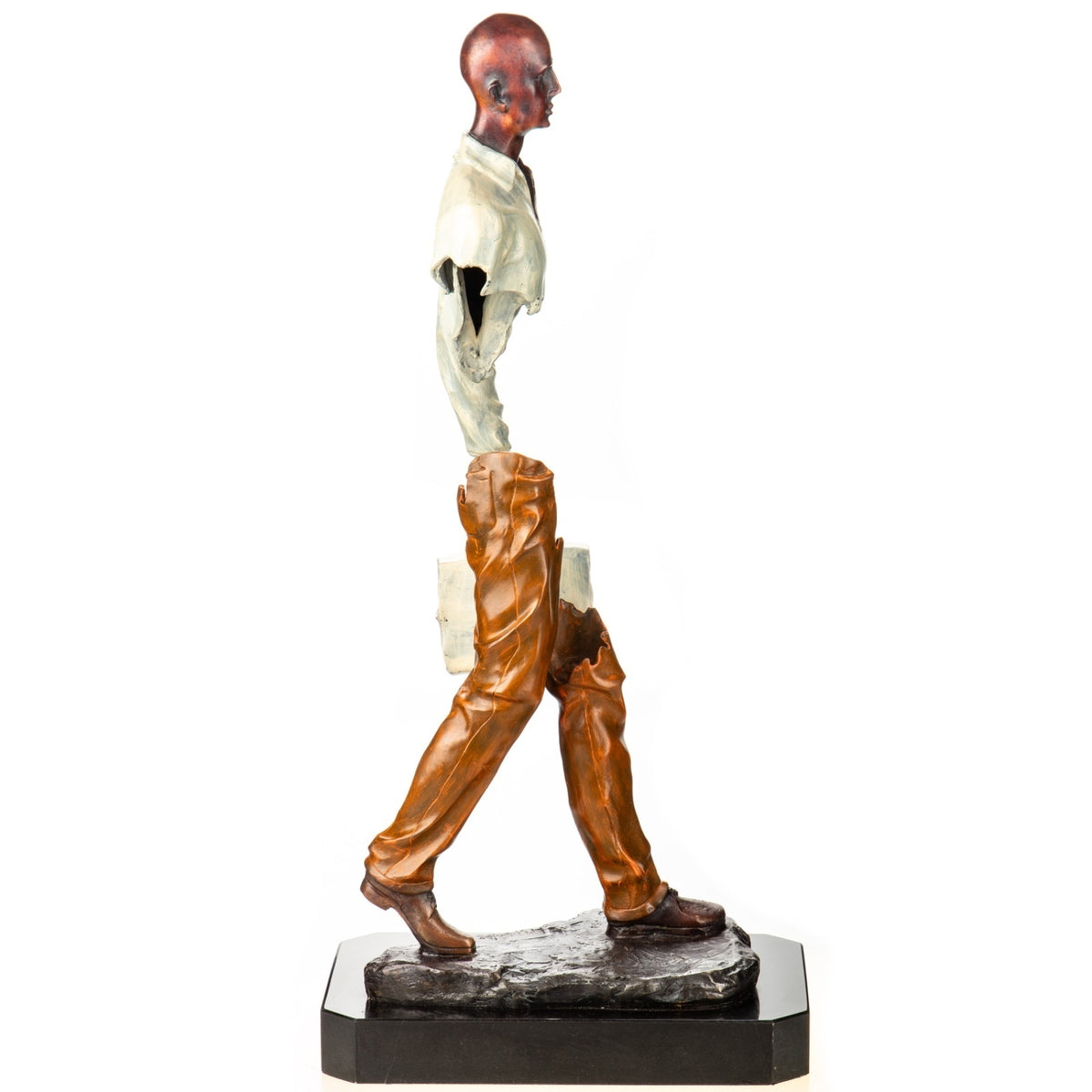 Bronzeskulptur Reisender mit Koffer – Moderne Statue Kunst Figur auf Marmorsockel