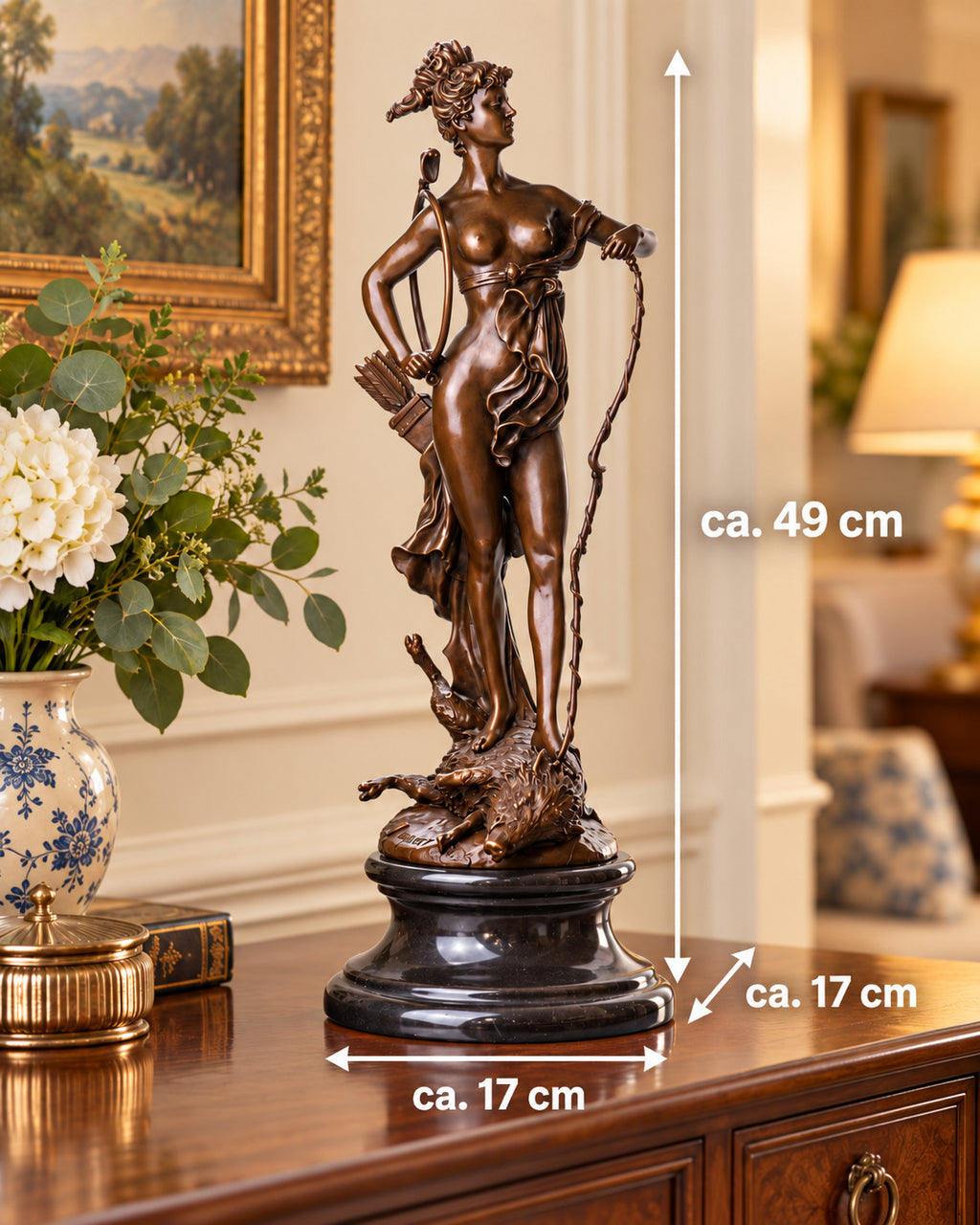 Bronze Skulptur Göttin Diana mit Bogen auf Marmorsockel - signiert 49 cm