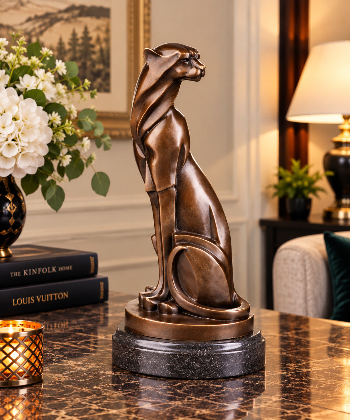 Bronze Skulptur Panther im Art déco Stil – signiert Tierfigur auf Marmorsockel