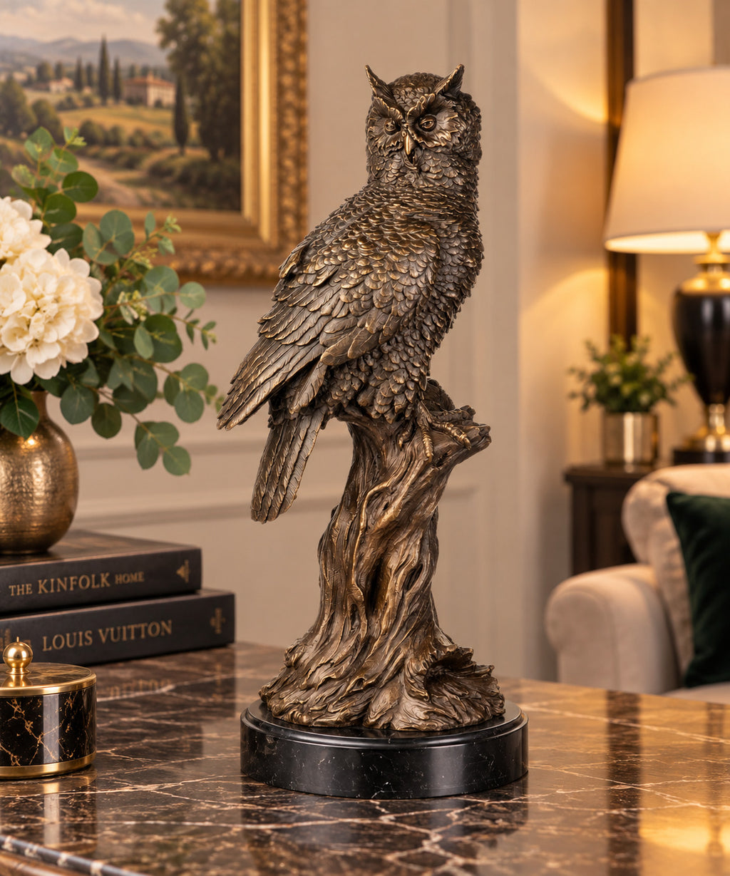 Bronze Skulptur Eule auf Baumstamm - signierte Tierfigur auf Marmorsockel, 45 cm