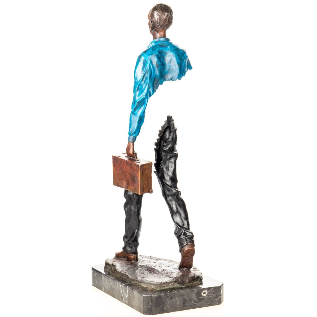 Bronze Skulptur Reisender mit Koffer – signierte moderne Kunstfigur auf Marmorsockel