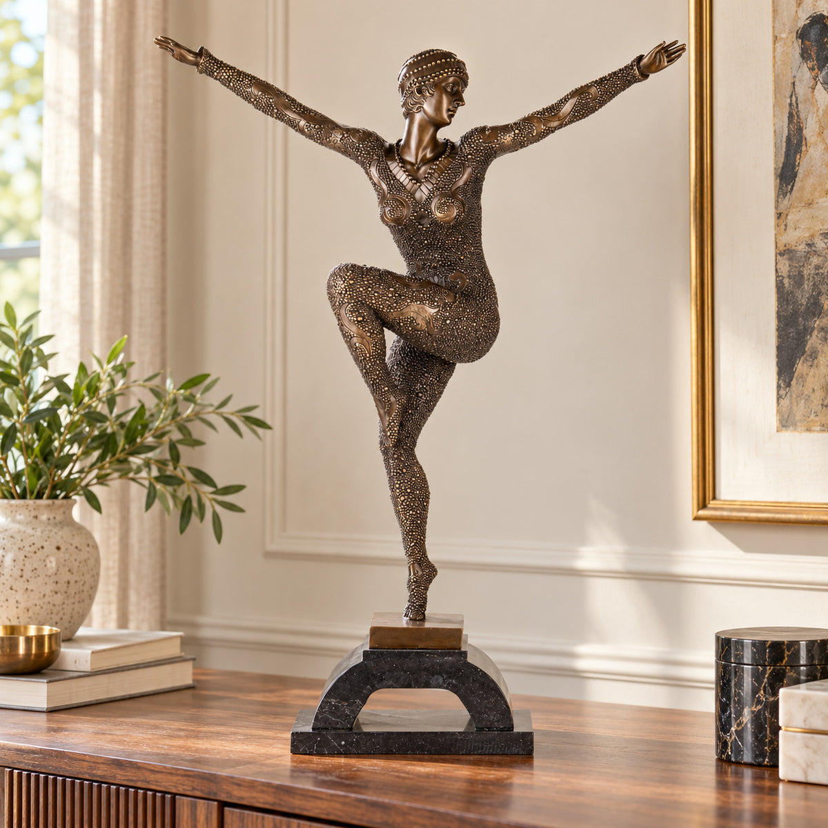 Bronze Skulptur Tänzerin nach D.H Chiparus auf Marmorsockel – signiert, 70 cm