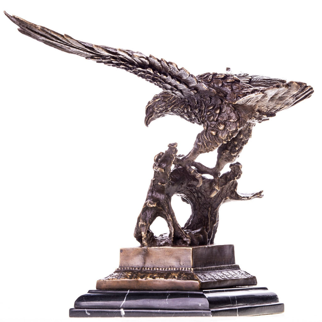 Bronze Skulptur Adler im Flug – signierte Tierfigur Vogel auf Marmorsockel