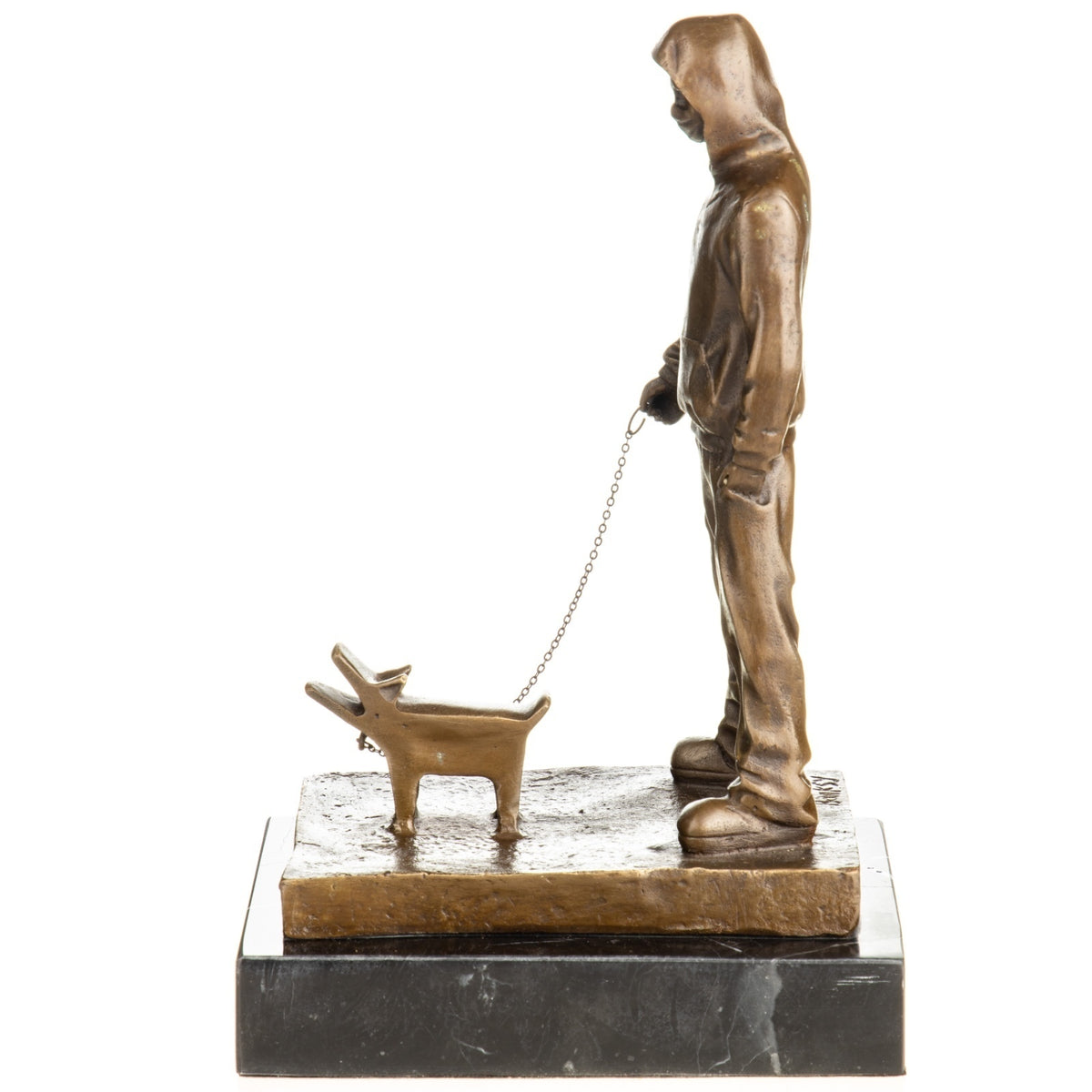 Bronze Skulptur „Choose your Weapon“ nach Banksy - signierte Figur Mann mit Hund