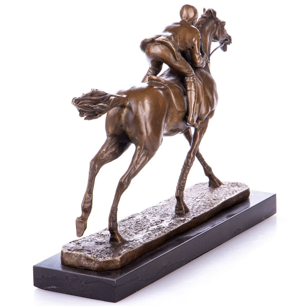 Bronze Skulptur Jockey auf Rennpferd – signierte Sport Figur auf Marmorsockel